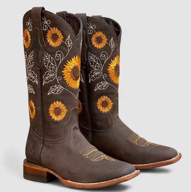 Women's Floral Embroidered Cowboy Boots