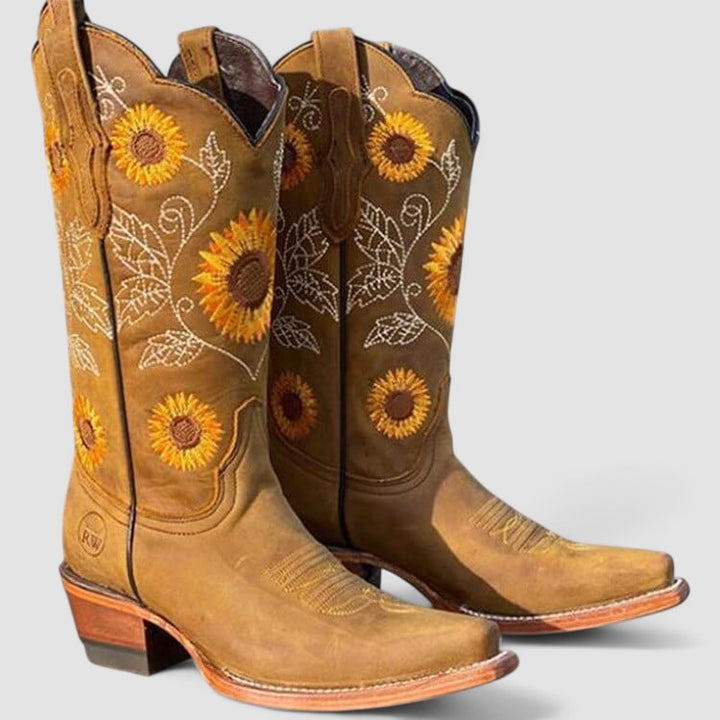 Women's Floral Embroidered Cowboy Boots
