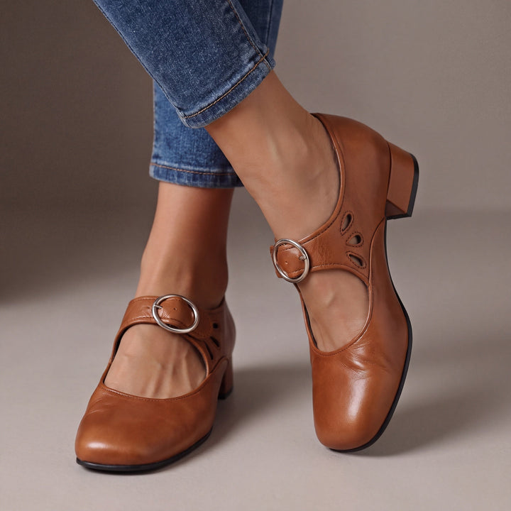 Women's Elegant Strappy Pumps